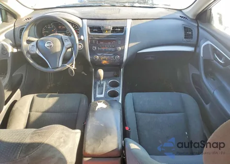 2015 Nissan Altima 2.5 из США, поврежденный, VIN 1N4AL3AP8FC270034